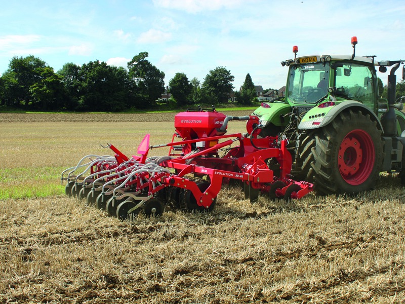 Fendt tractor pulling a HE-VA Evolution OSR Seeder